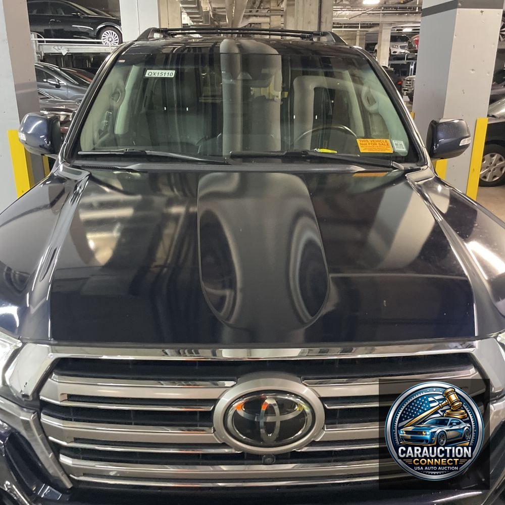 2019 Toyota Land Cruiser Base