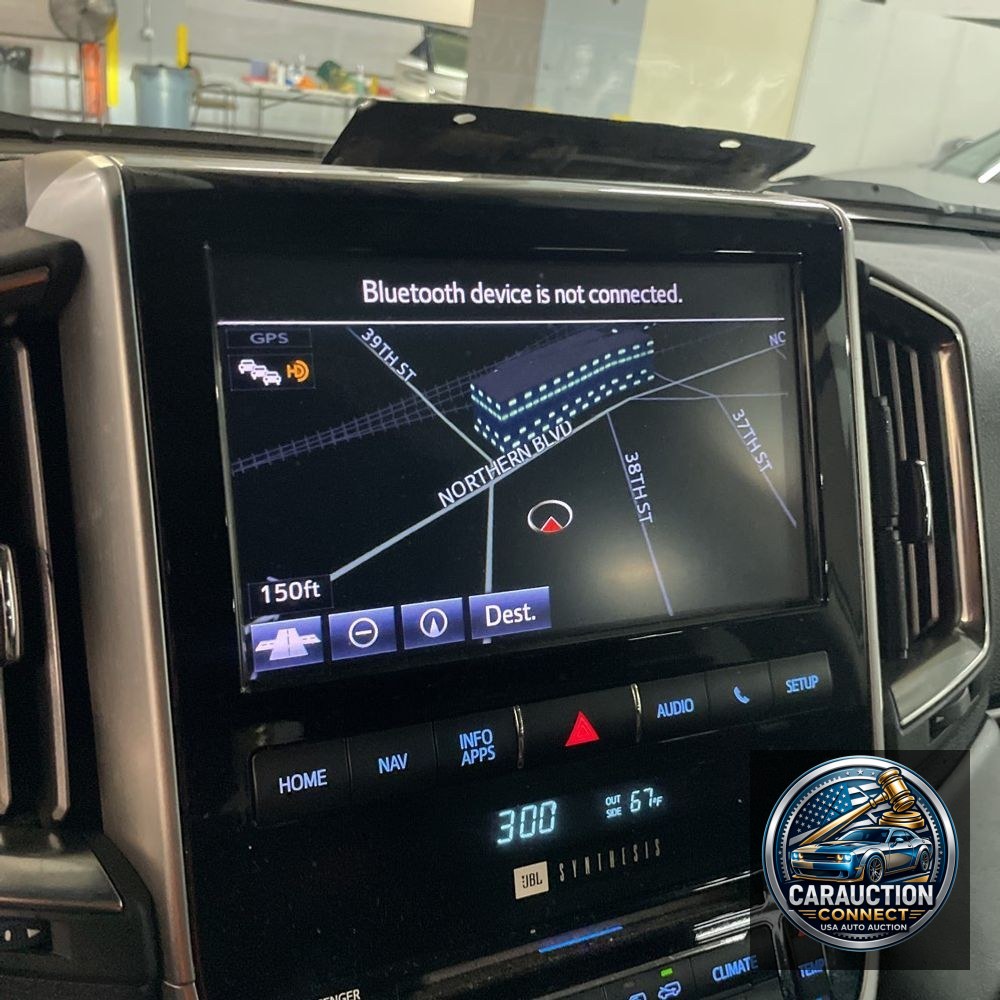 2019 Toyota Land Cruiser Base