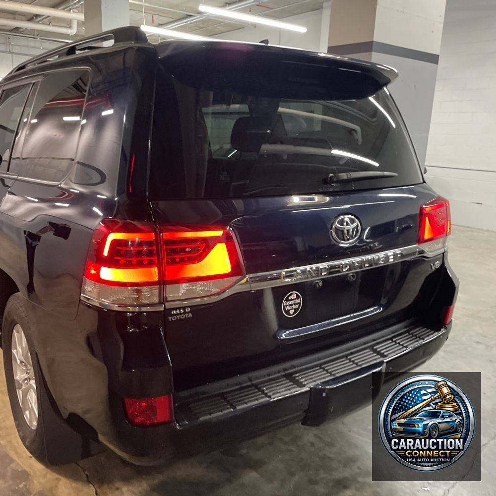 2019 Toyota Land Cruiser Base
