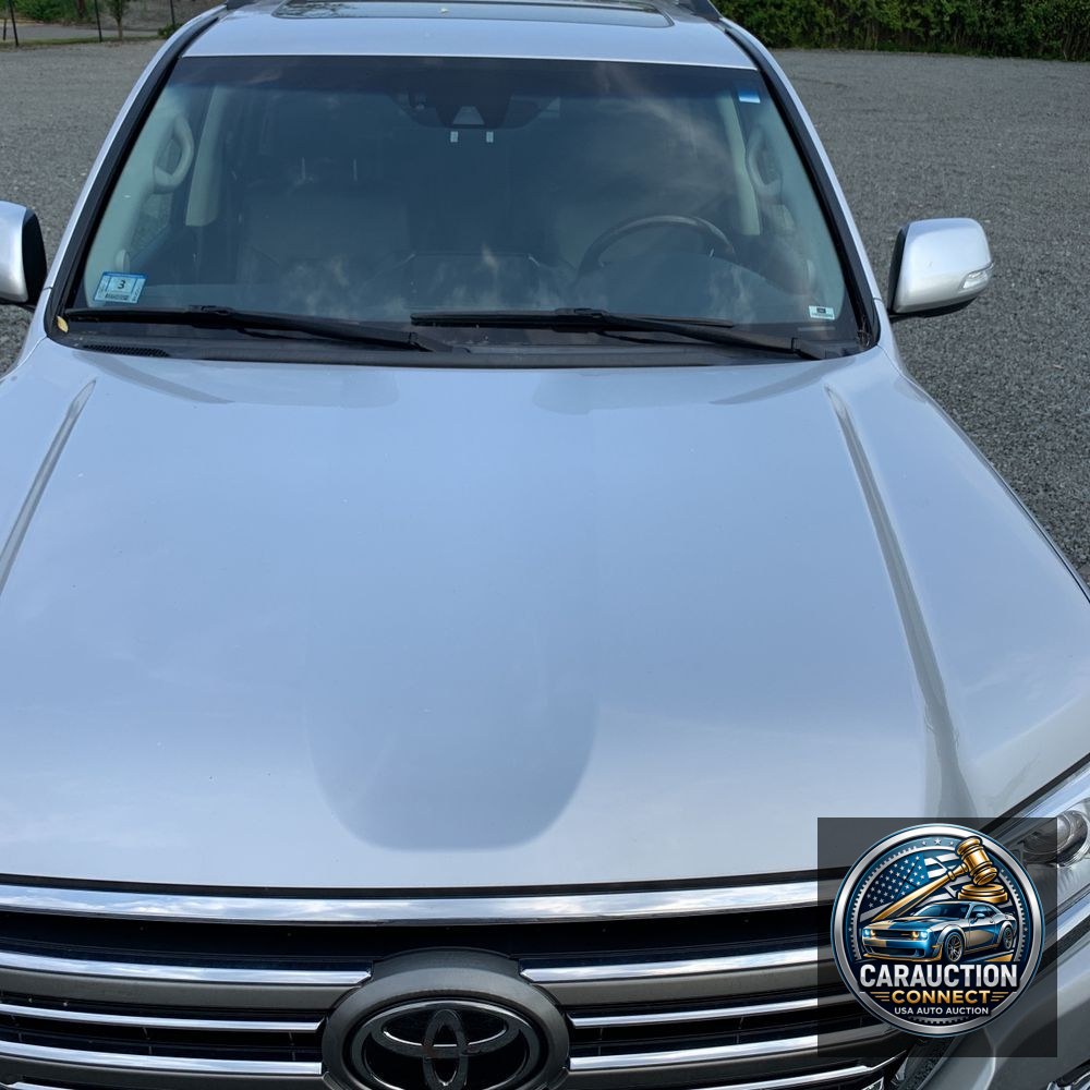 2017 Toyota Land Cruiser Base