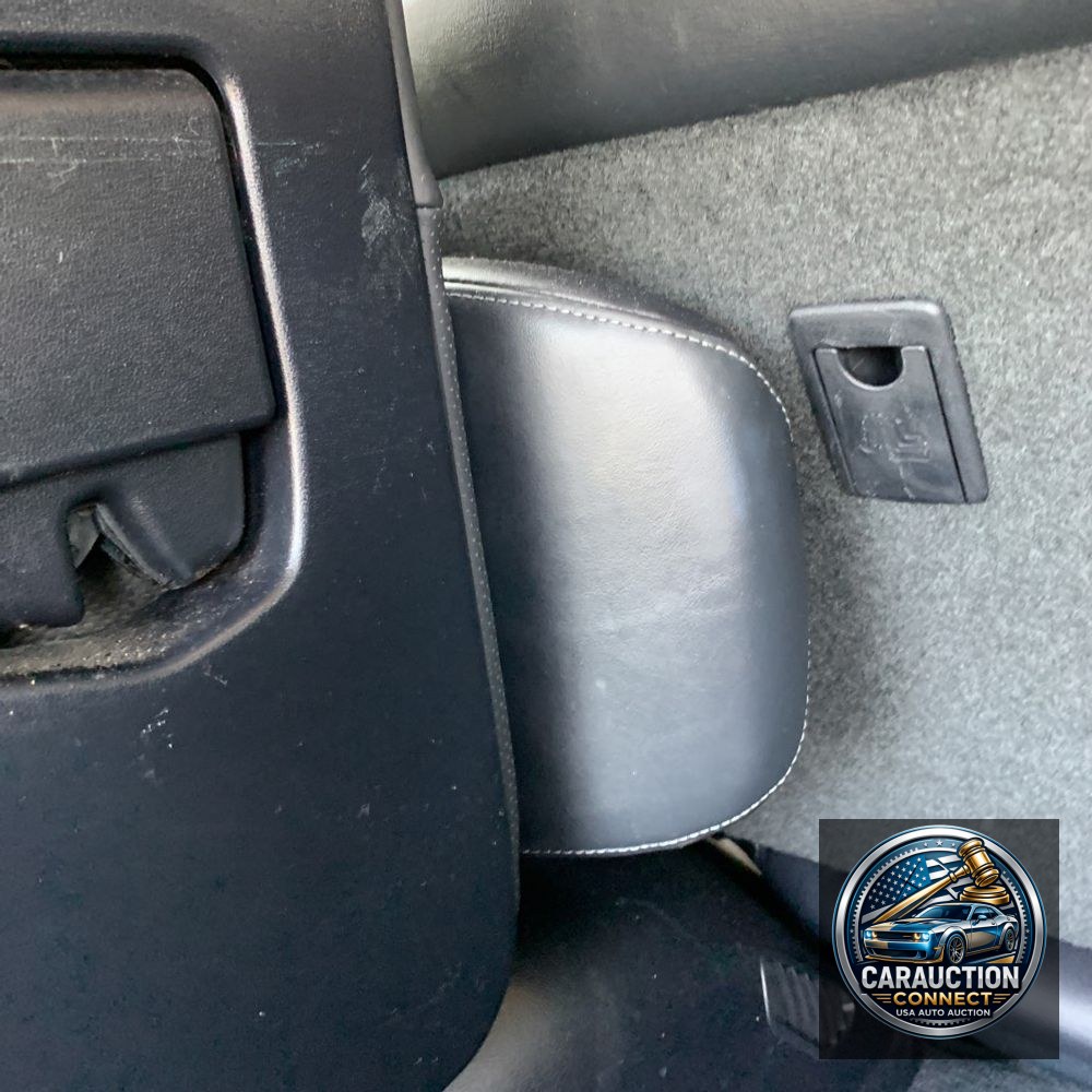 2017 Toyota Land Cruiser Base