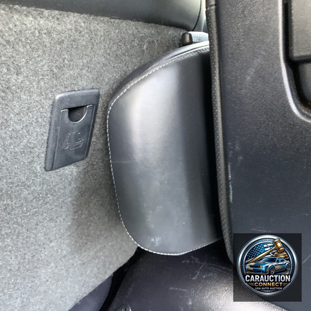 2017 Toyota Land Cruiser Base