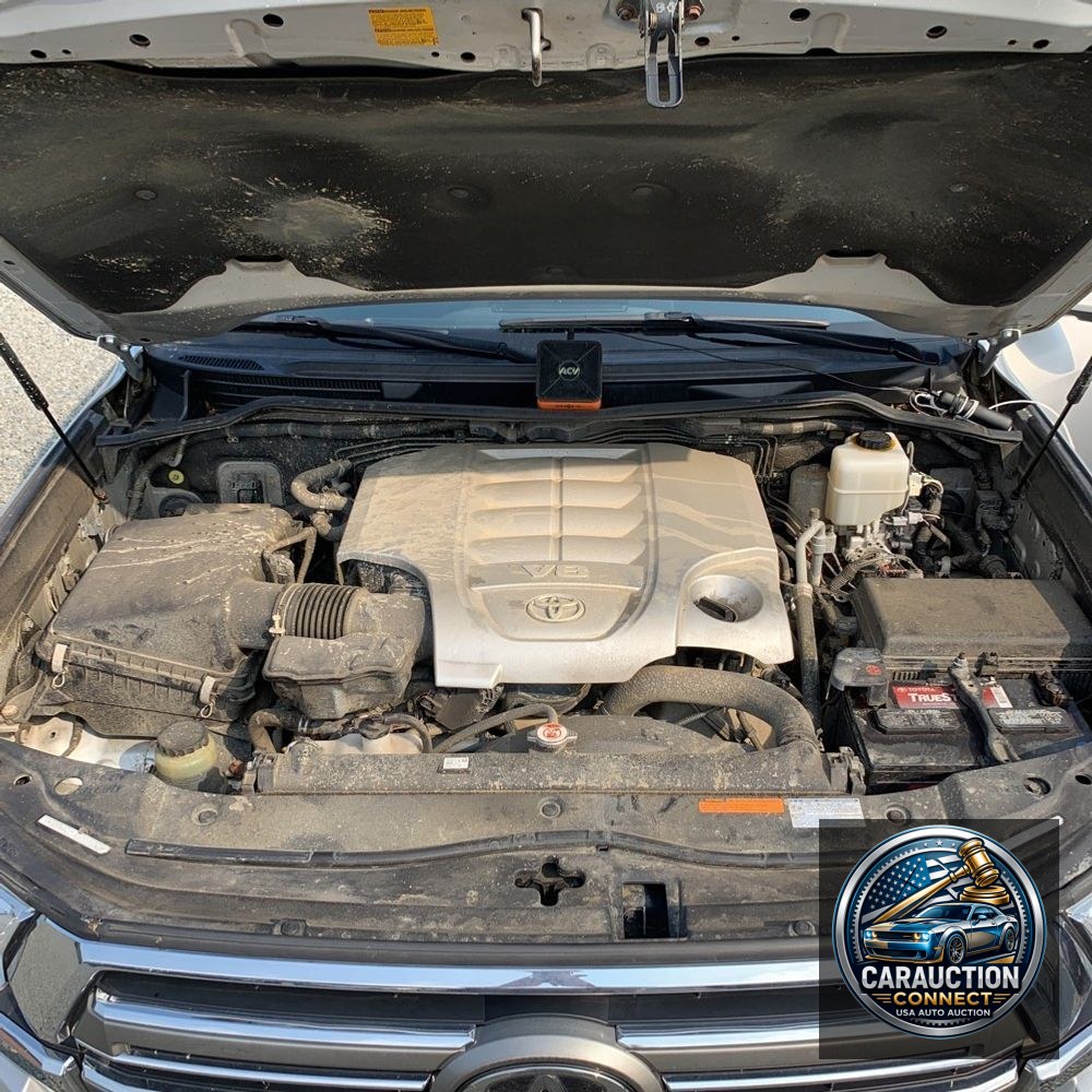 2017 Toyota Land Cruiser Base