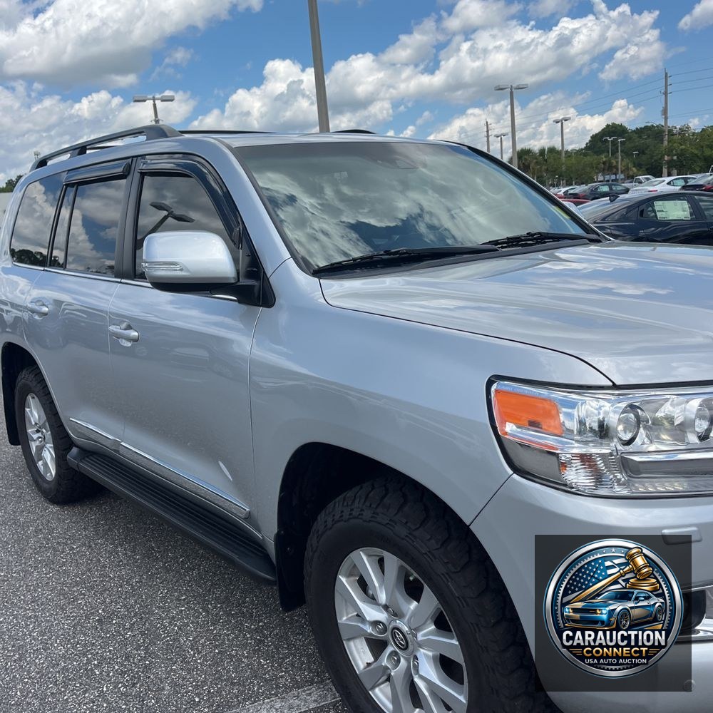 2020 Toyota Land Cruiser Base