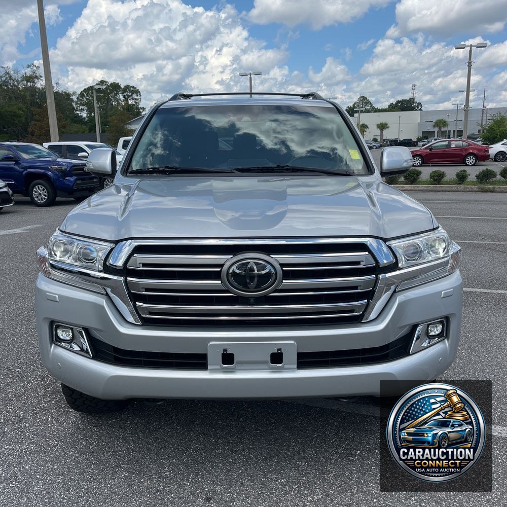 2020 Toyota Land Cruiser Base