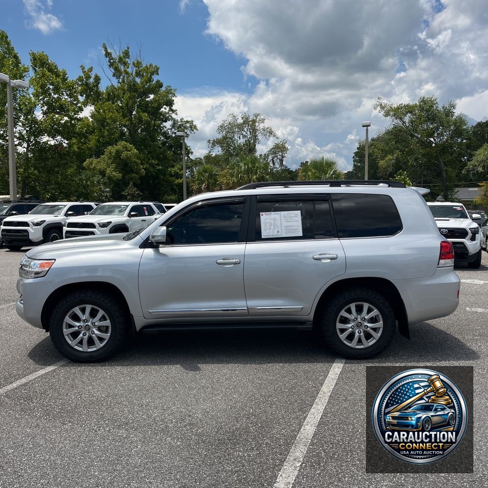 2020 Toyota Land Cruiser Base