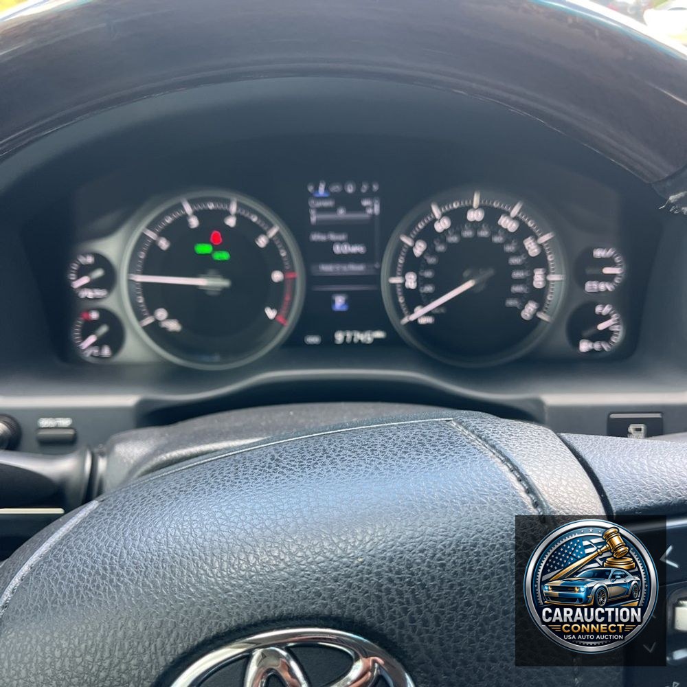 2020 Toyota Land Cruiser Base