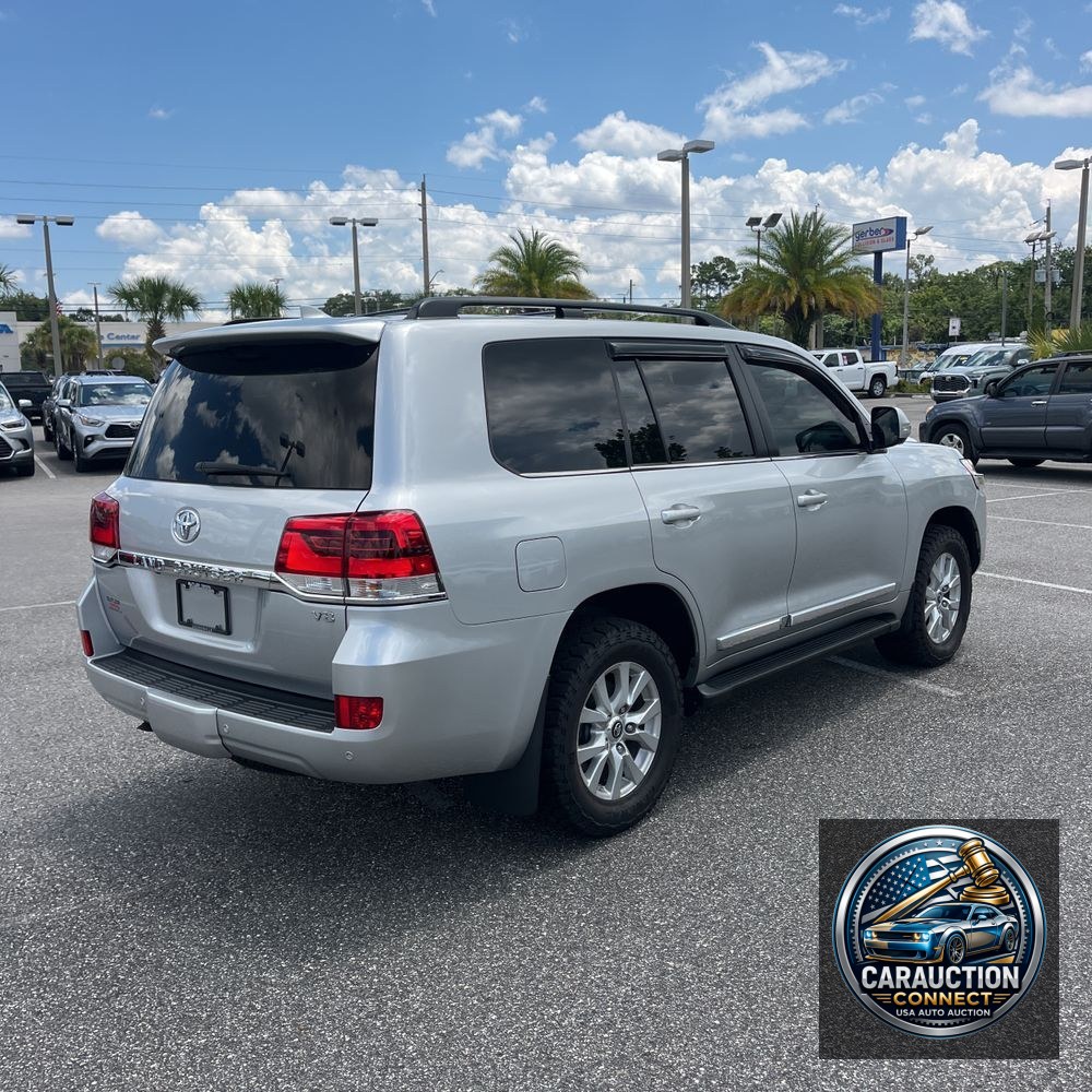 2020 Toyota Land Cruiser Base