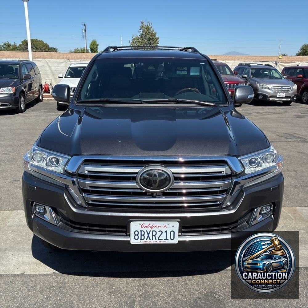 2018 Toyota Land Cruiser Base