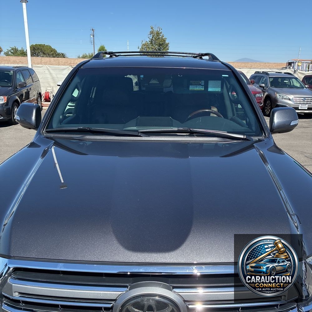 2018 Toyota Land Cruiser Base