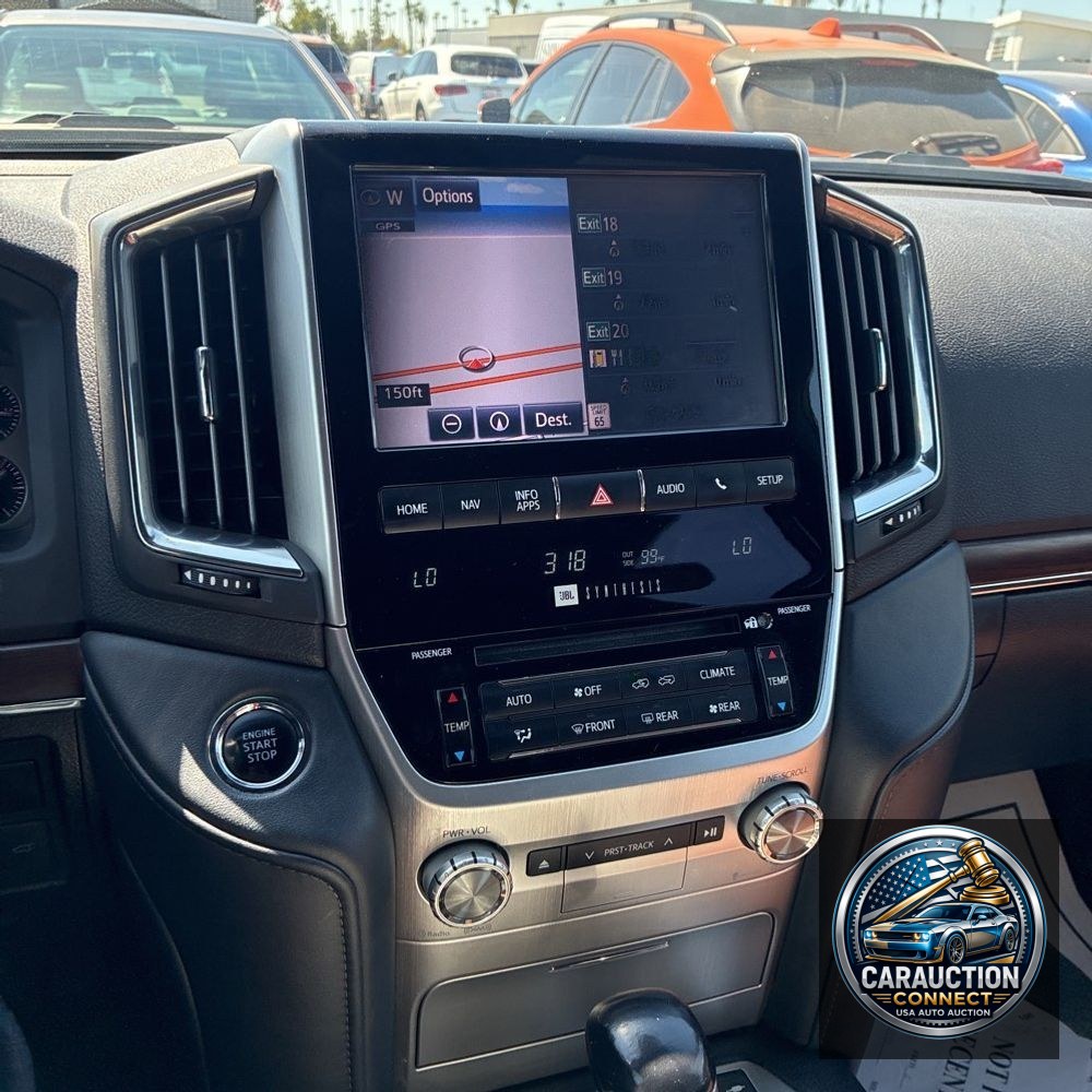 2018 Toyota Land Cruiser Base