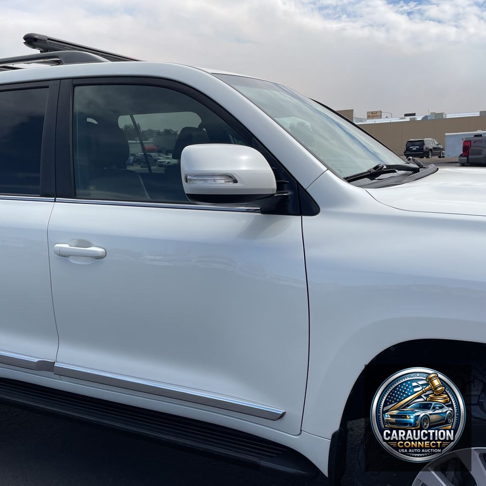 2019 Toyota Land Cruiser Base