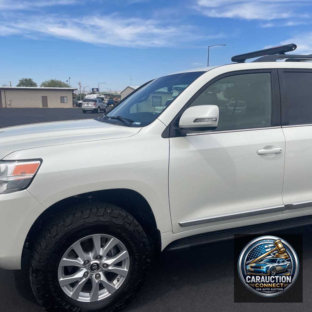 2019 Toyota Land Cruiser Base