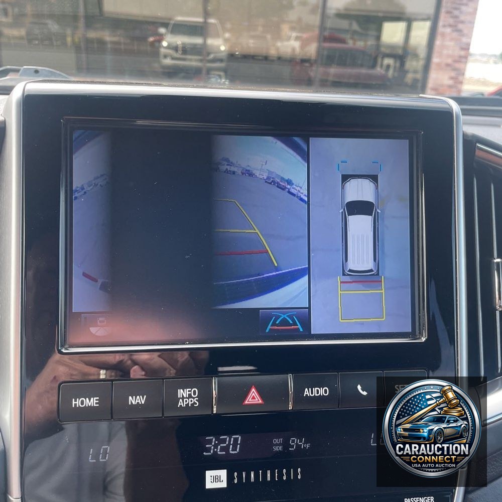 2019 Toyota Land Cruiser Base