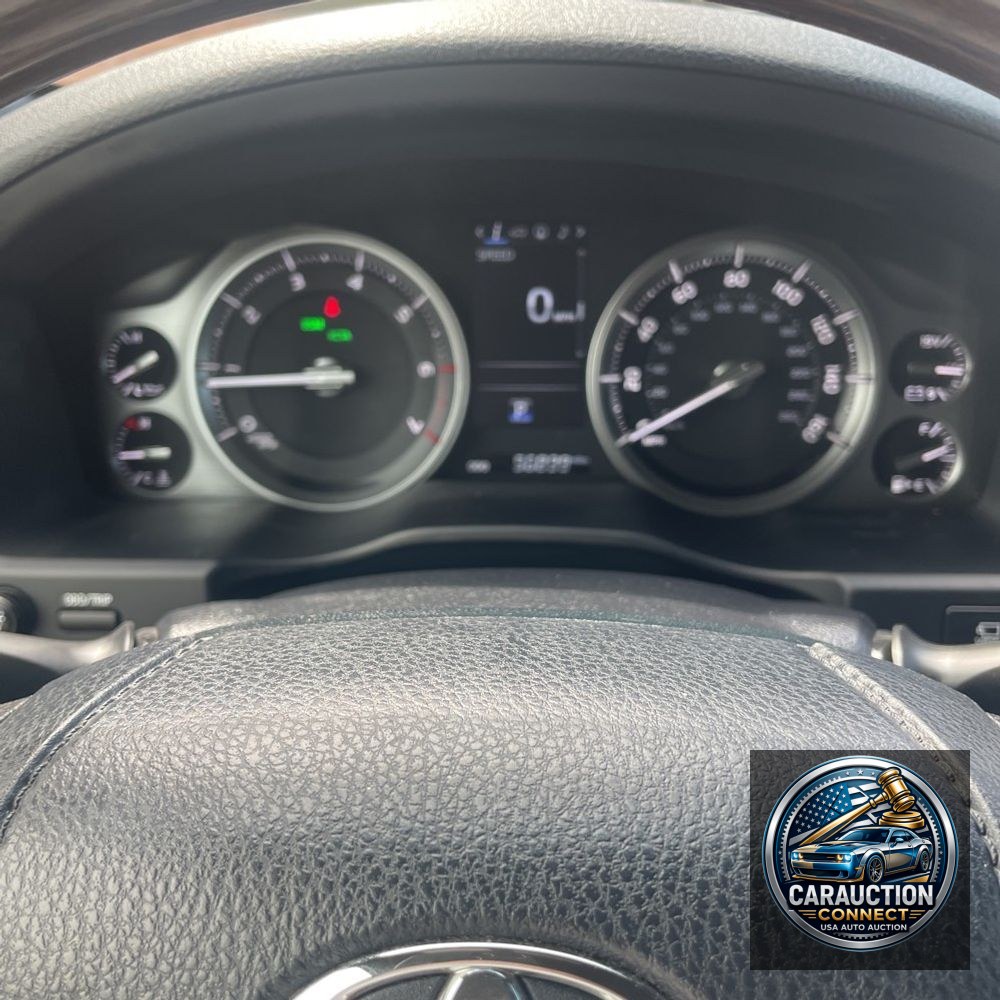 2019 Toyota Land Cruiser Base
