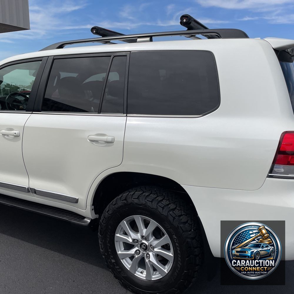 2019 Toyota Land Cruiser Base