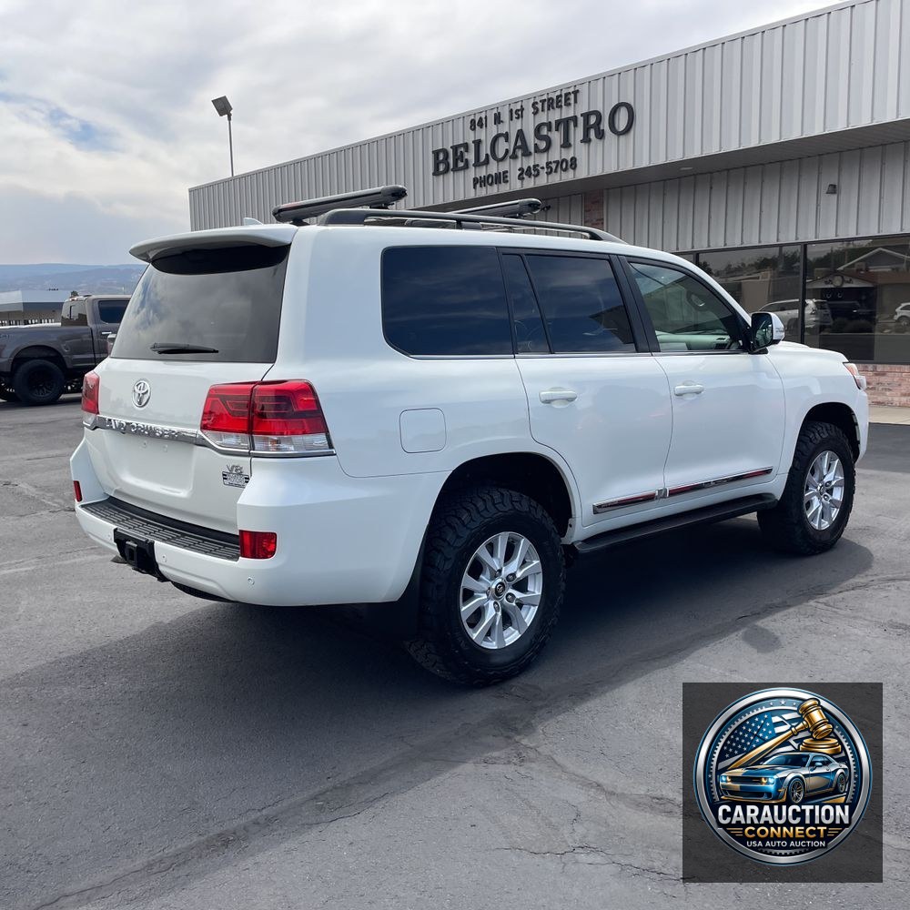 2019 Toyota Land Cruiser Base