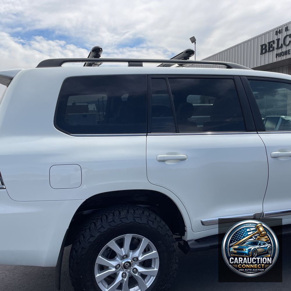 2019 Toyota Land Cruiser Base