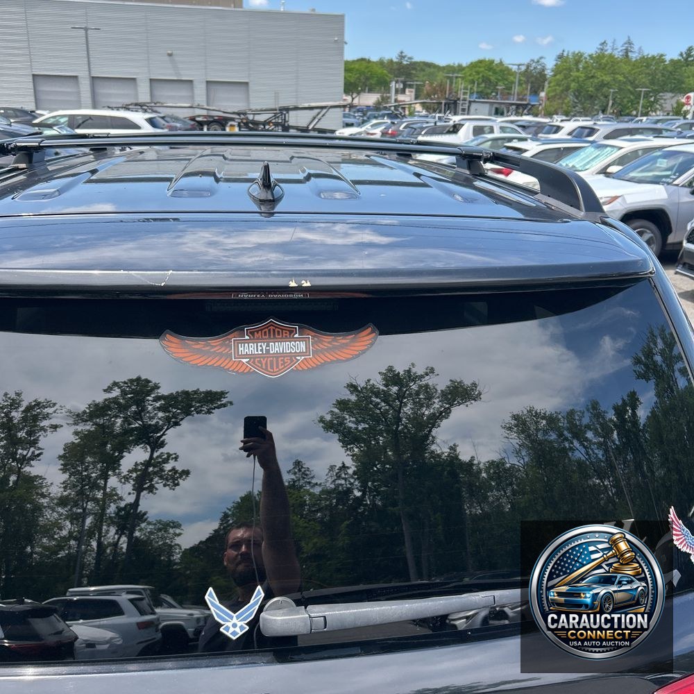 2018 Toyota Land Cruiser Base