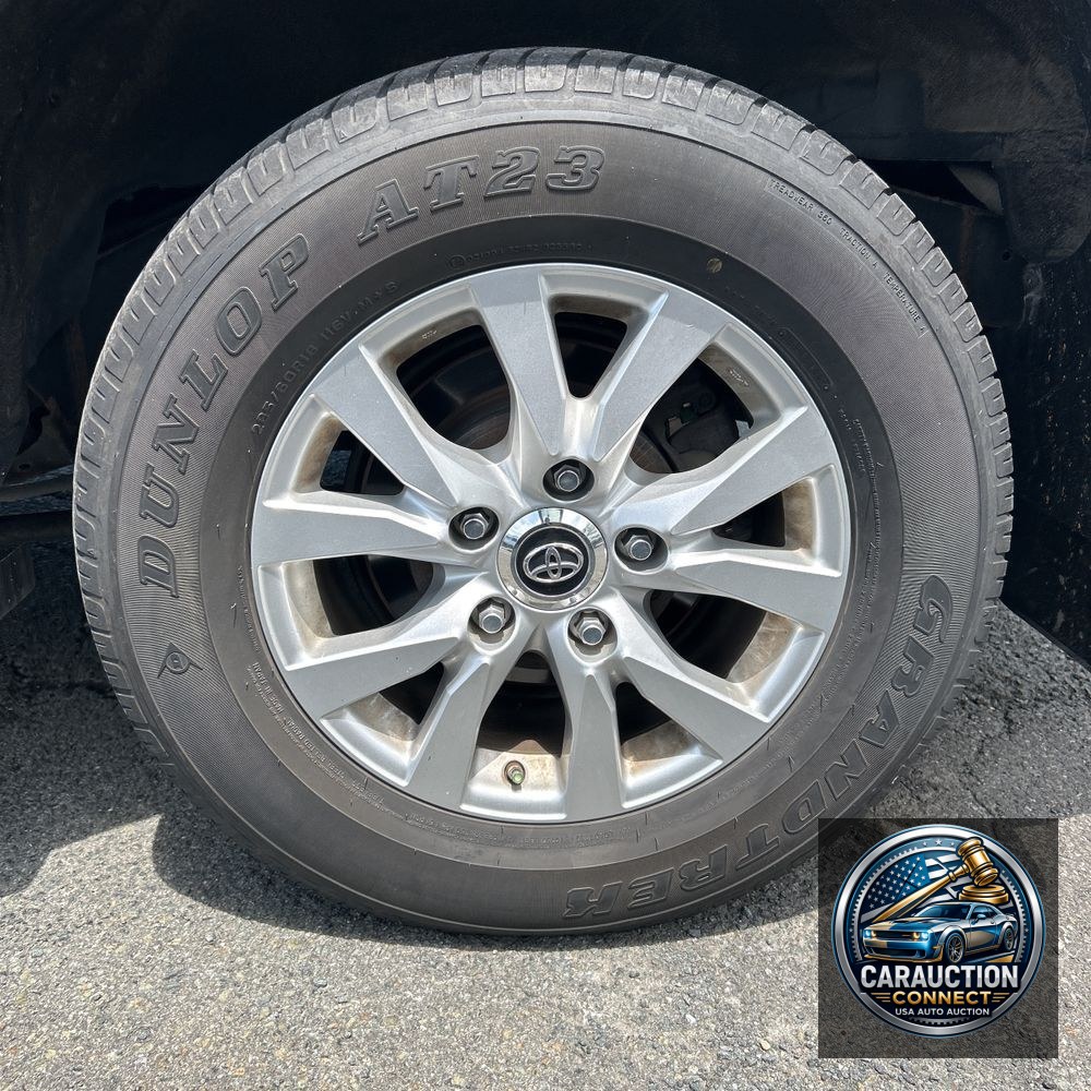 2018 Toyota Land Cruiser Base