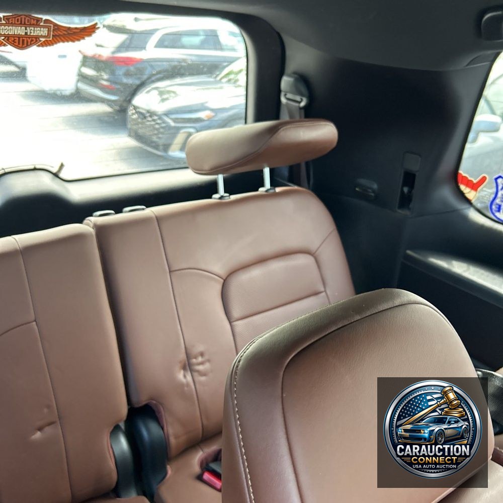 2018 Toyota Land Cruiser Base