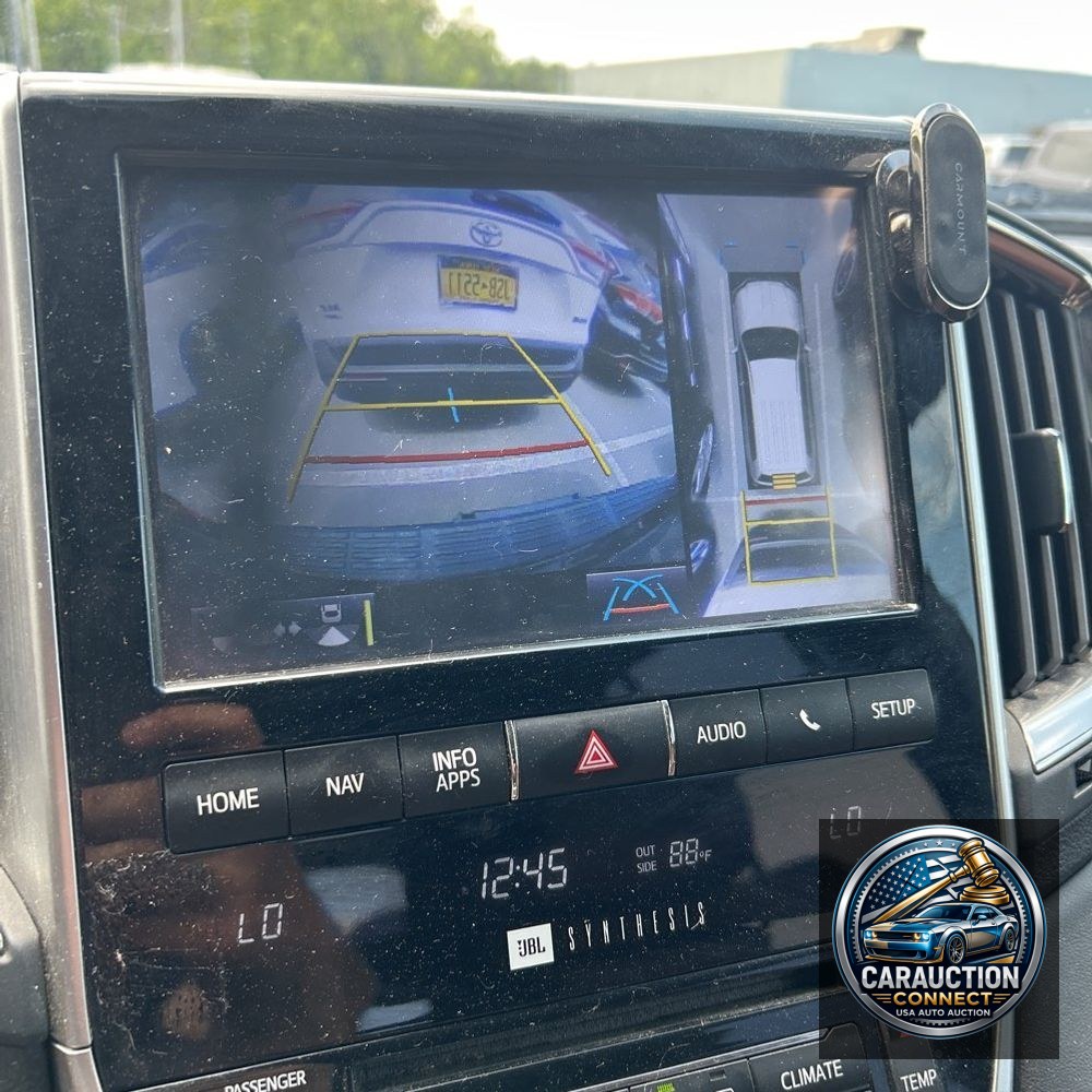 2018 Toyota Land Cruiser Base
