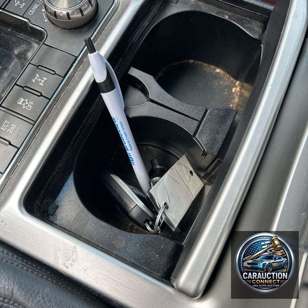 2018 Toyota Land Cruiser Base