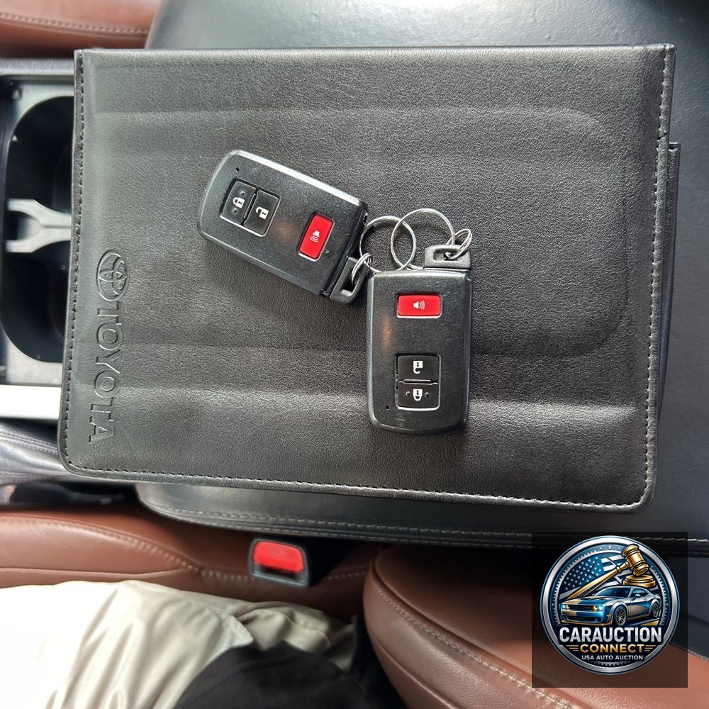2017 Toyota Land Cruiser Base