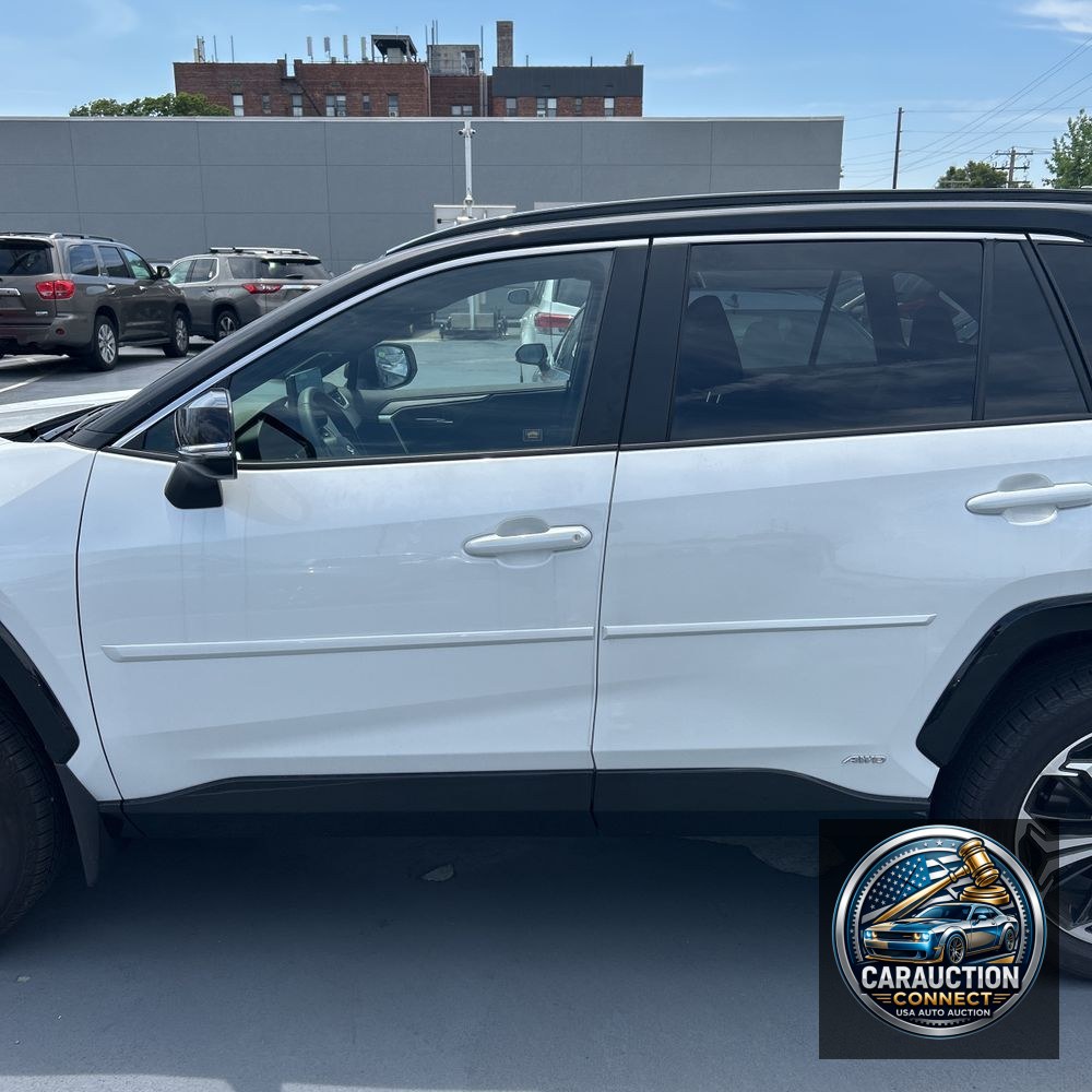 2025 Toyota RAV4 Plug-in Hybrid XSE