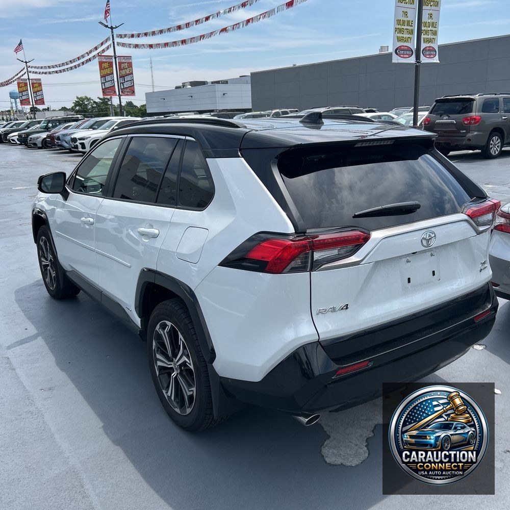 2025 Toyota RAV4 Plug-in Hybrid XSE