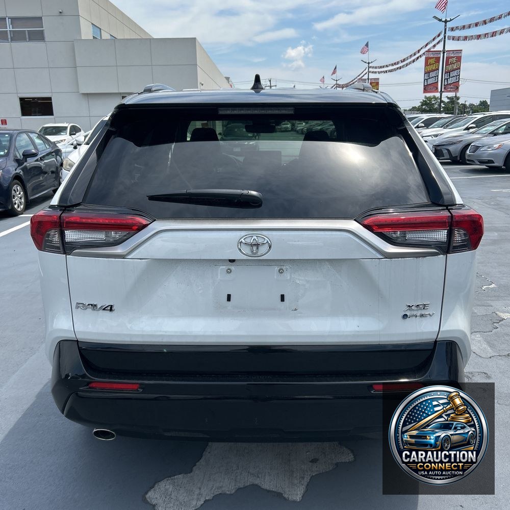 2025 Toyota RAV4 Plug-in Hybrid XSE