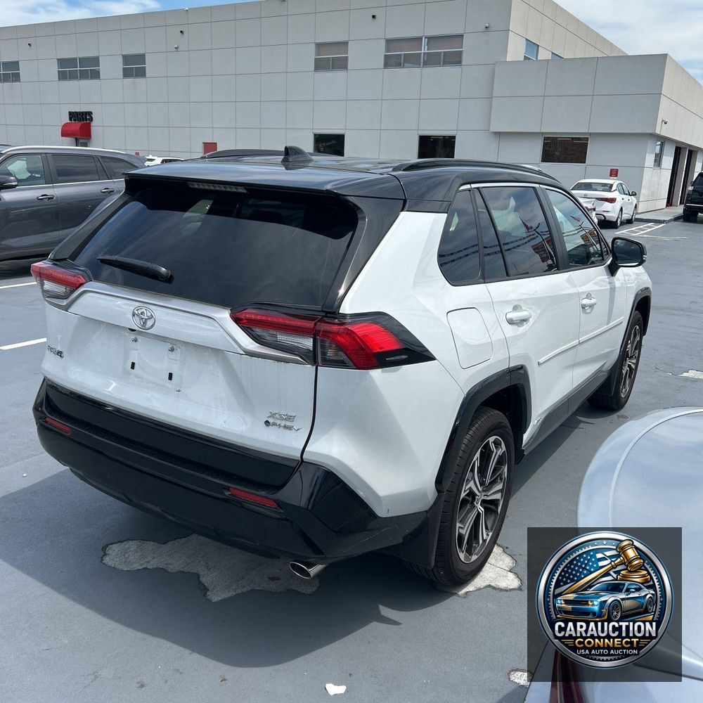 2025 Toyota RAV4 Plug-in Hybrid XSE