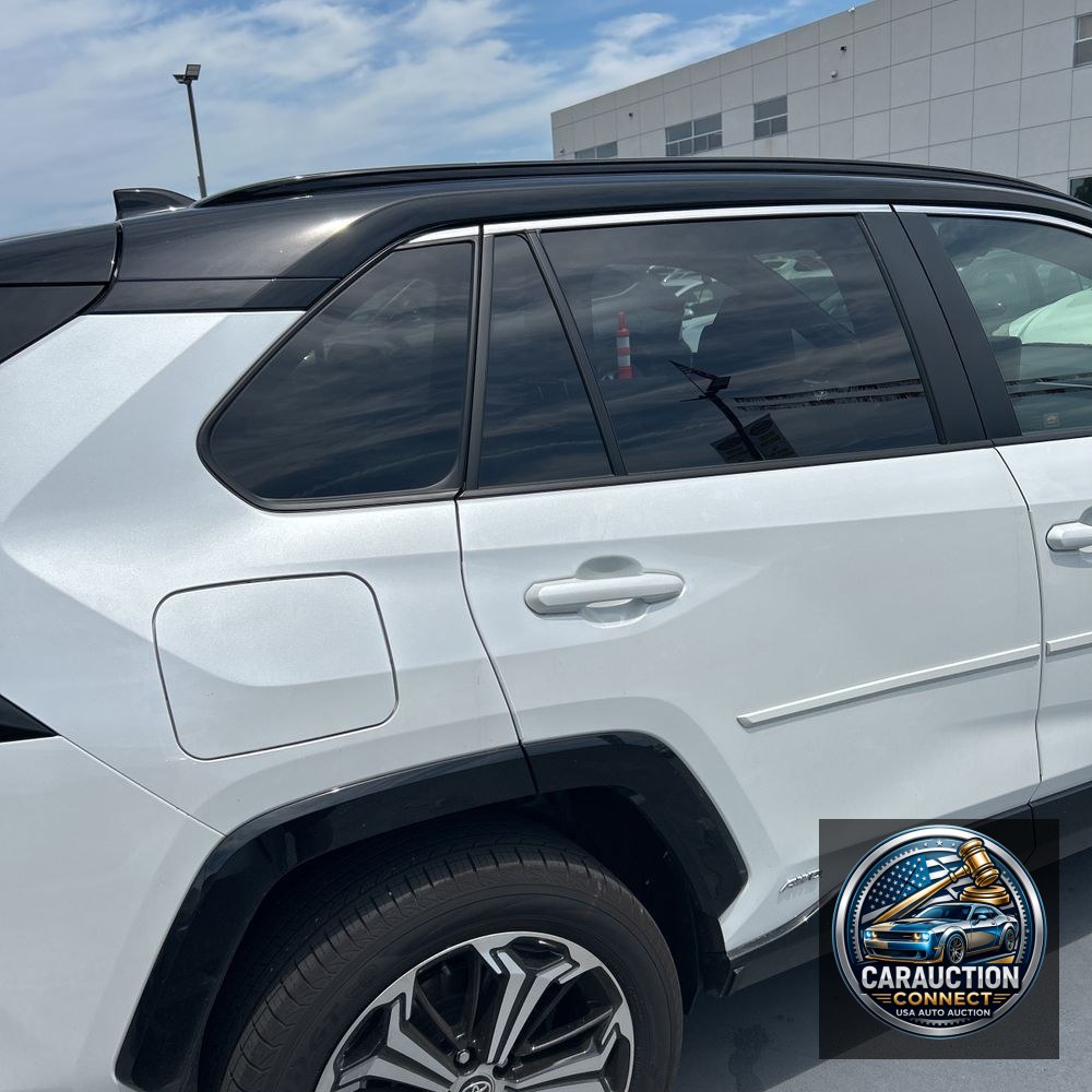 2025 Toyota RAV4 Plug-in Hybrid XSE