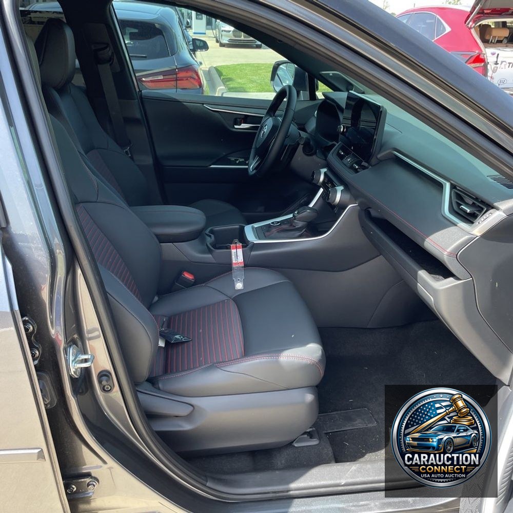 2025 Toyota RAV4 Plug-in Hybrid XSE