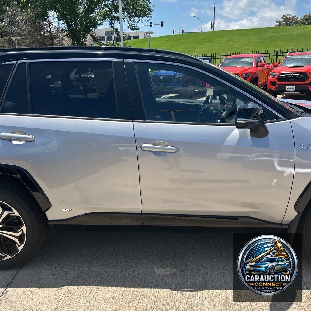 2024 Toyota RAV4 Prime XSE