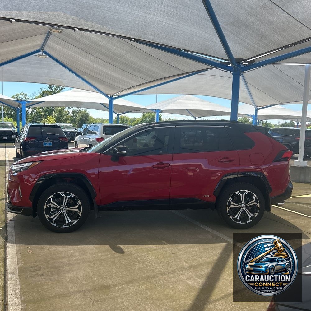 2025 Toyota RAV4 Plug-in Hybrid XSE