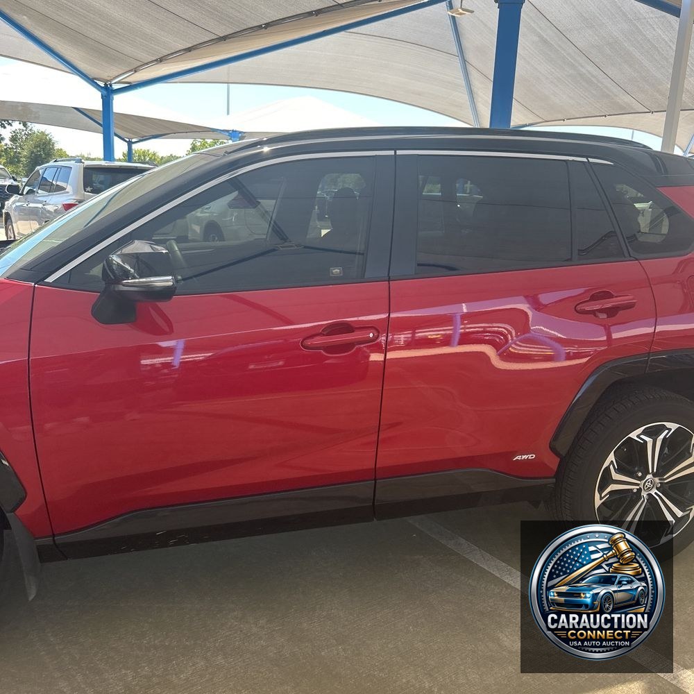 2025 Toyota RAV4 Plug-in Hybrid XSE