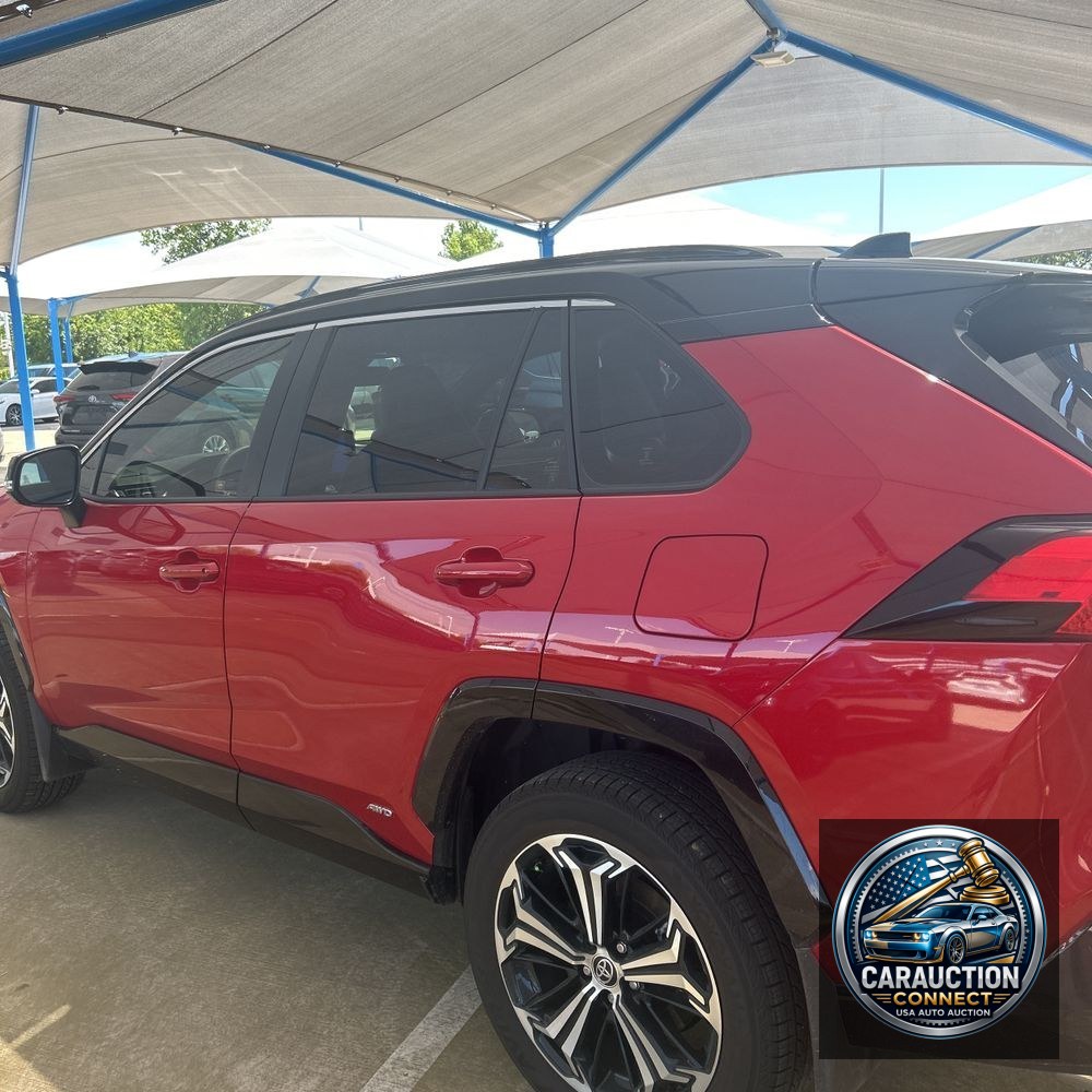 2025 Toyota RAV4 Plug-in Hybrid XSE