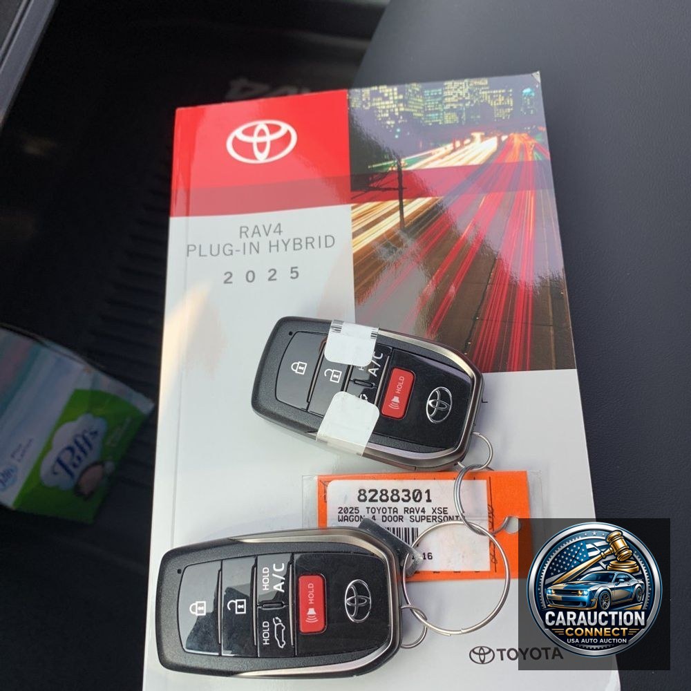 2025 Toyota RAV4 Plug-in Hybrid XSE