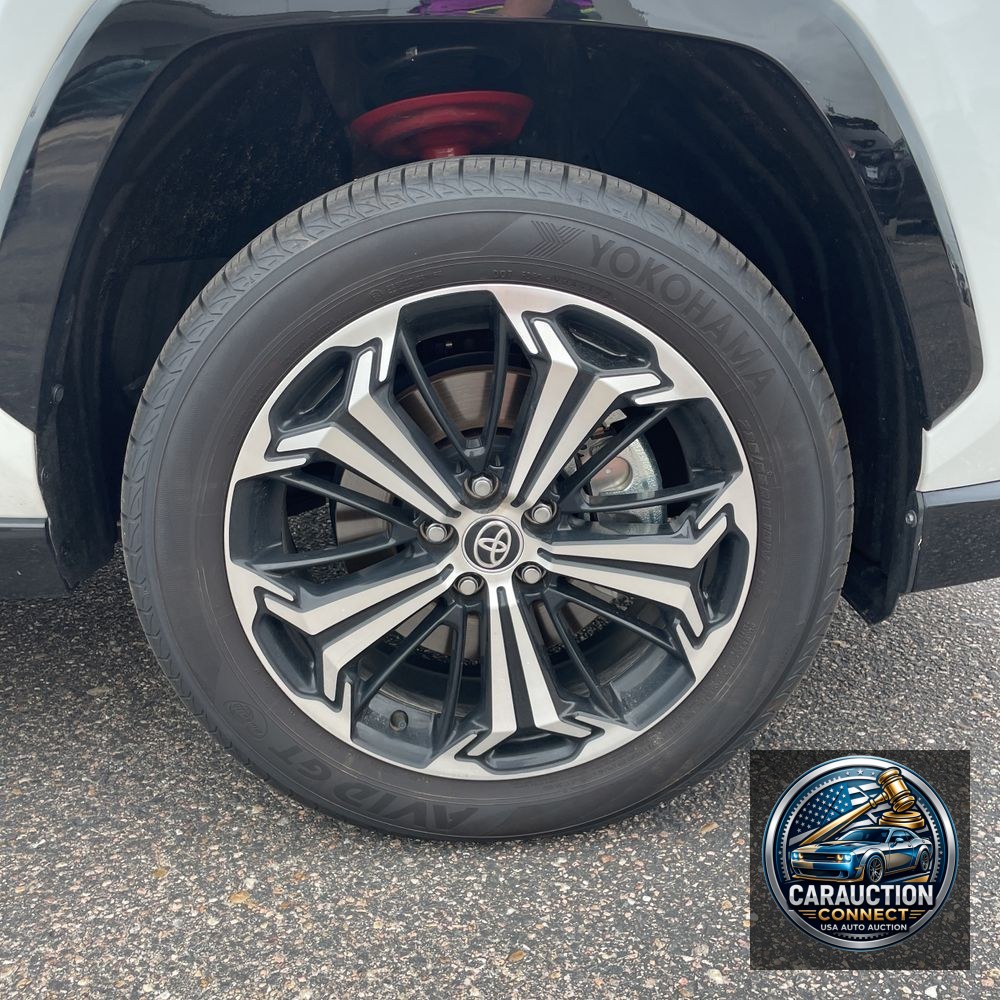 2024 Toyota RAV4 Prime XSE