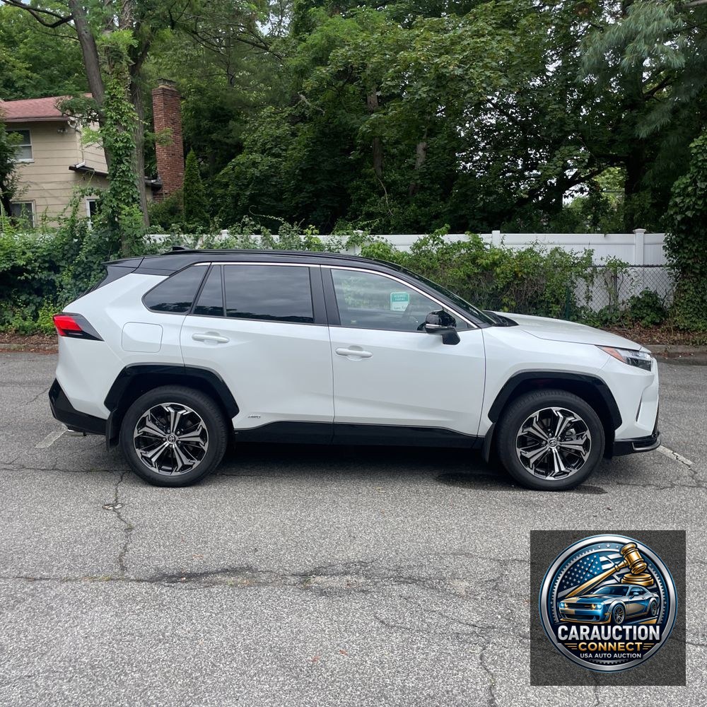 2025 Toyota RAV4 Plug-in Hybrid XSE