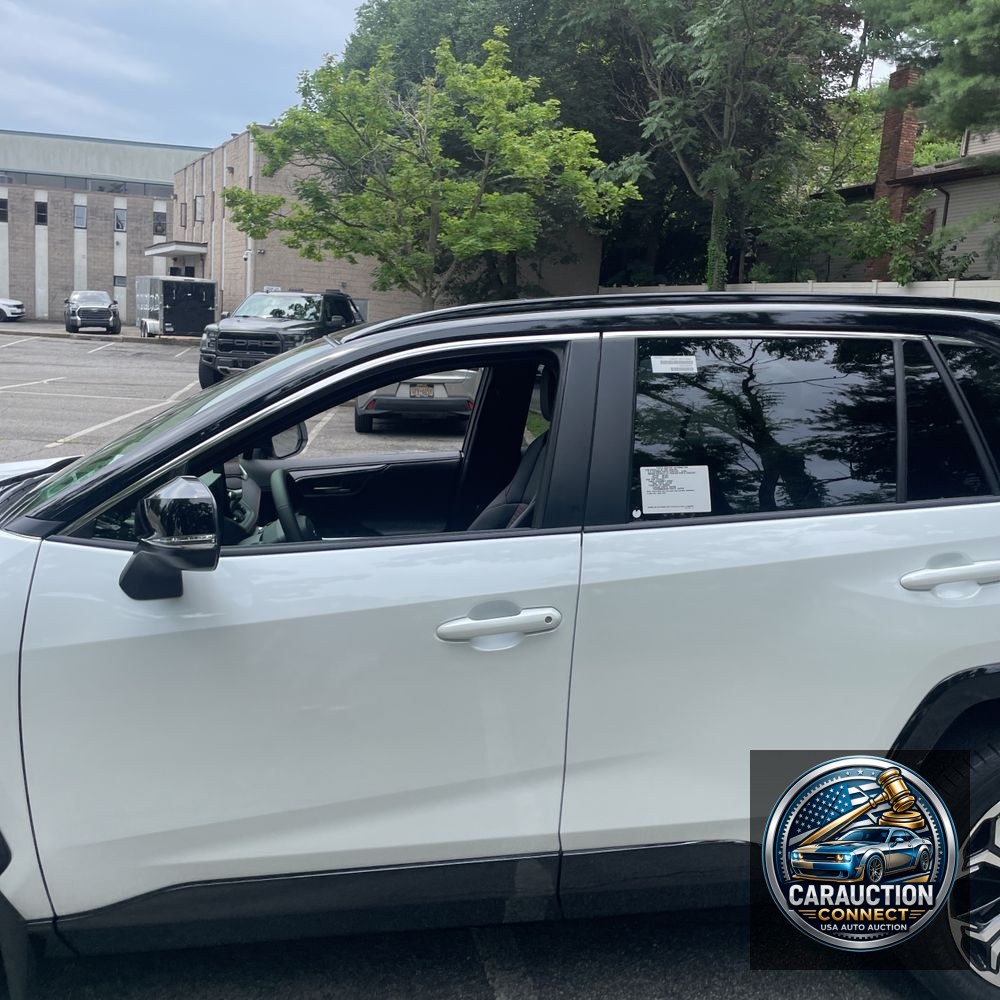 2025 Toyota RAV4 Plug-in Hybrid XSE