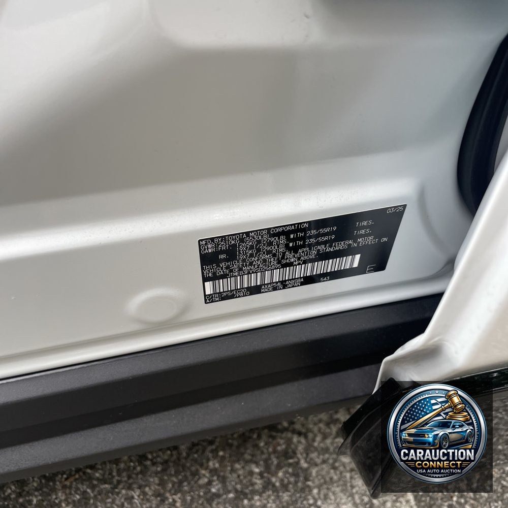 2025 Toyota RAV4 Plug-in Hybrid XSE