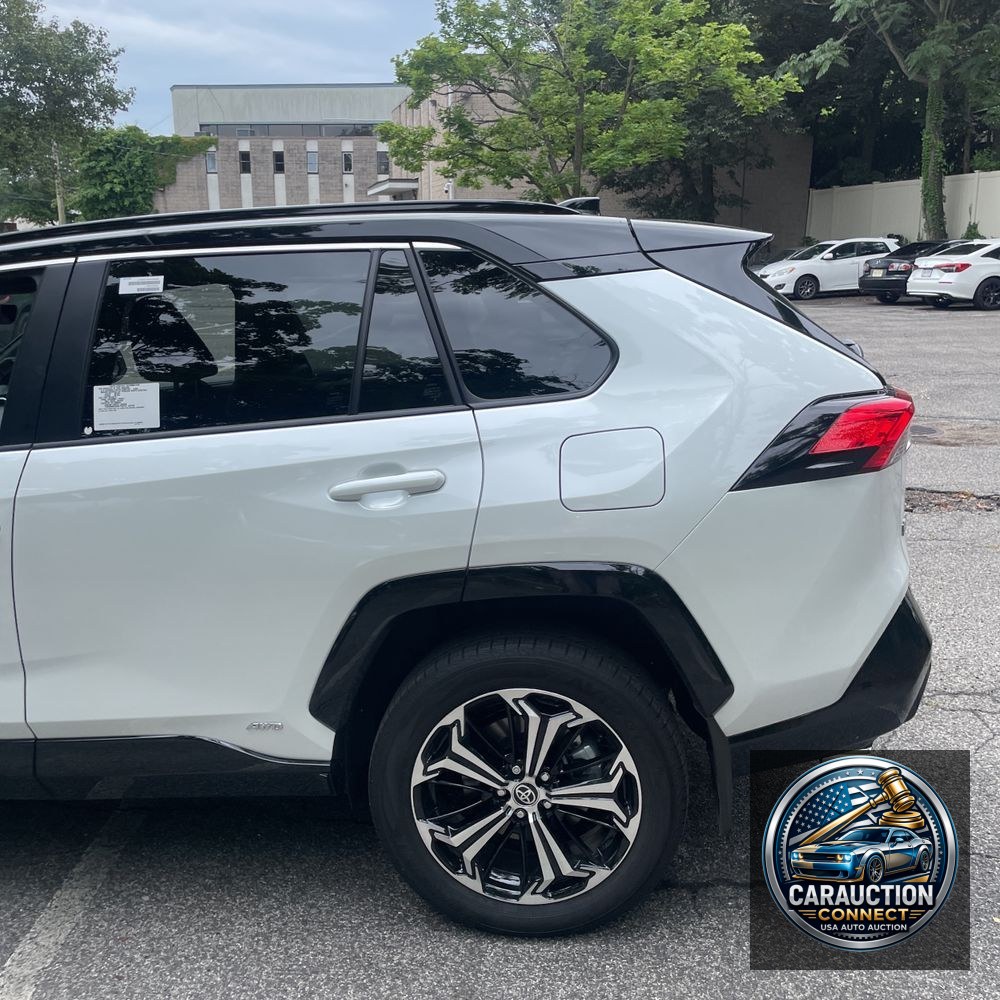 2025 Toyota RAV4 Plug-in Hybrid XSE