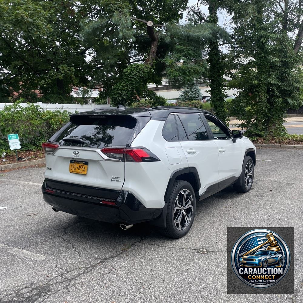 2025 Toyota RAV4 Plug-in Hybrid XSE