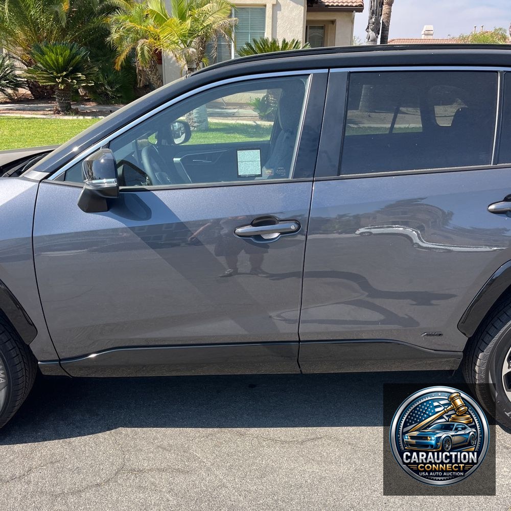 2025 Toyota RAV4 Plug-in Hybrid XSE