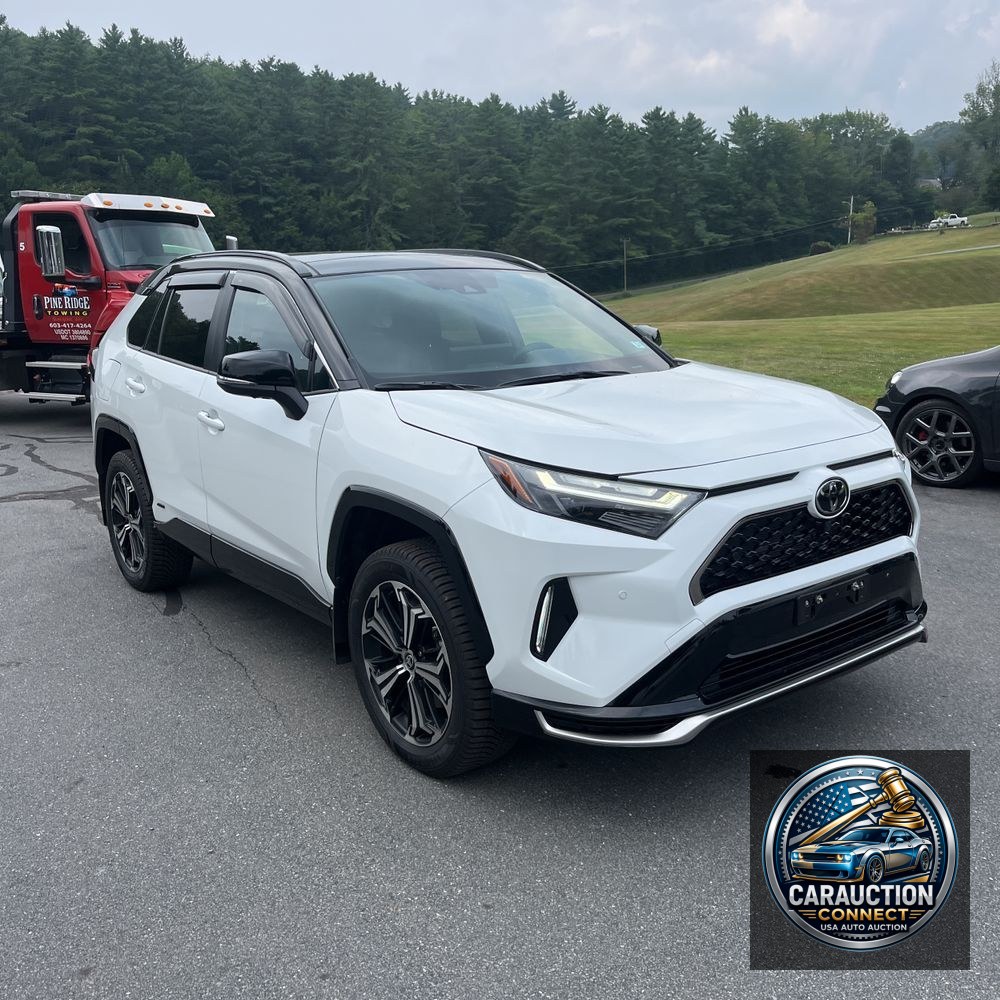 2025 Toyota RAV4 Plug-in Hybrid XSE