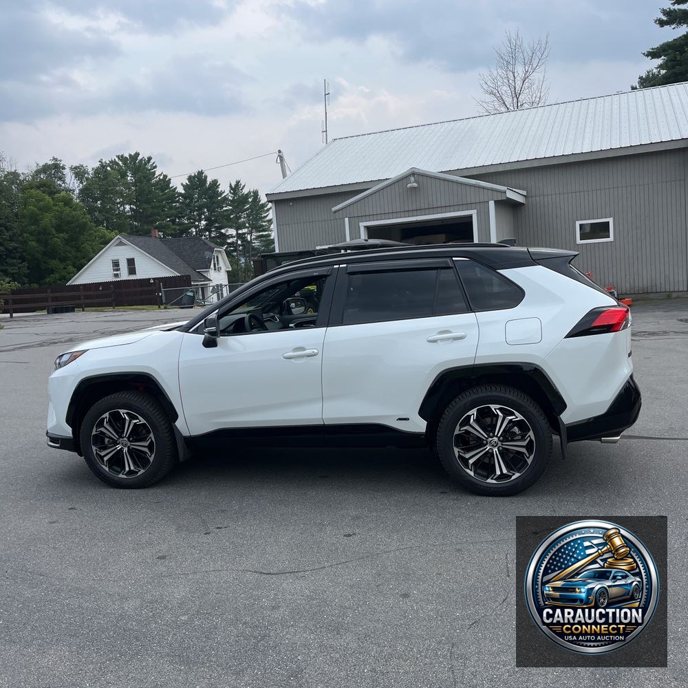 2025 Toyota RAV4 Plug-in Hybrid XSE