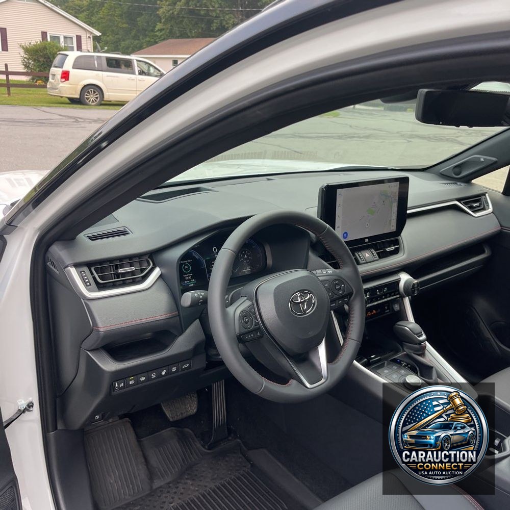 2025 Toyota RAV4 Plug-in Hybrid XSE