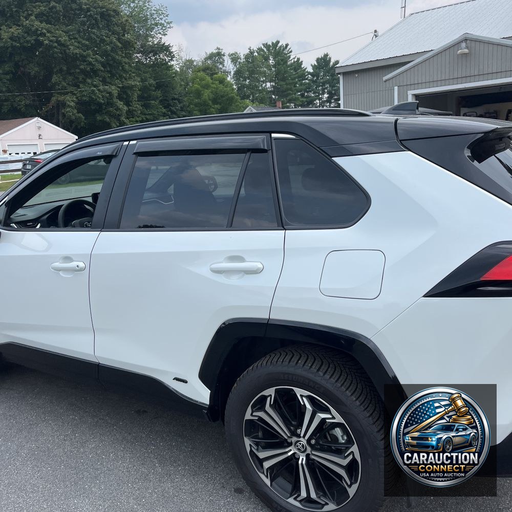 2025 Toyota RAV4 Plug-in Hybrid XSE